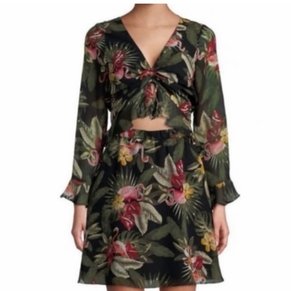 Women’s Sam Edelman Long Trumpet Sleeve Dress in Tropical Flamingo Design - Picture 2 of 9